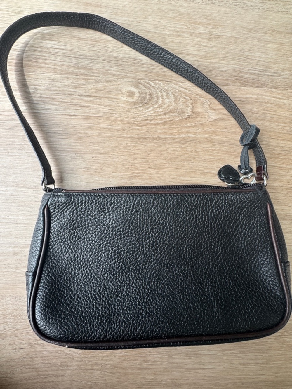 Y2K Vintage Brighton Small Black and Dark Brown Grainy Leather Shoulder Bag - Picture 6 of 12